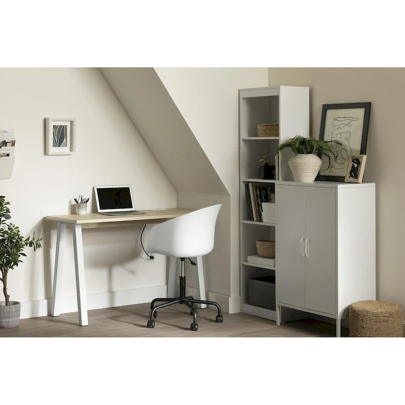 Bureau d'ordinateur compact, style scandinave, pieds en métal, ports de charge intégrés, chêne blanchi et blanc, pour 1 personne