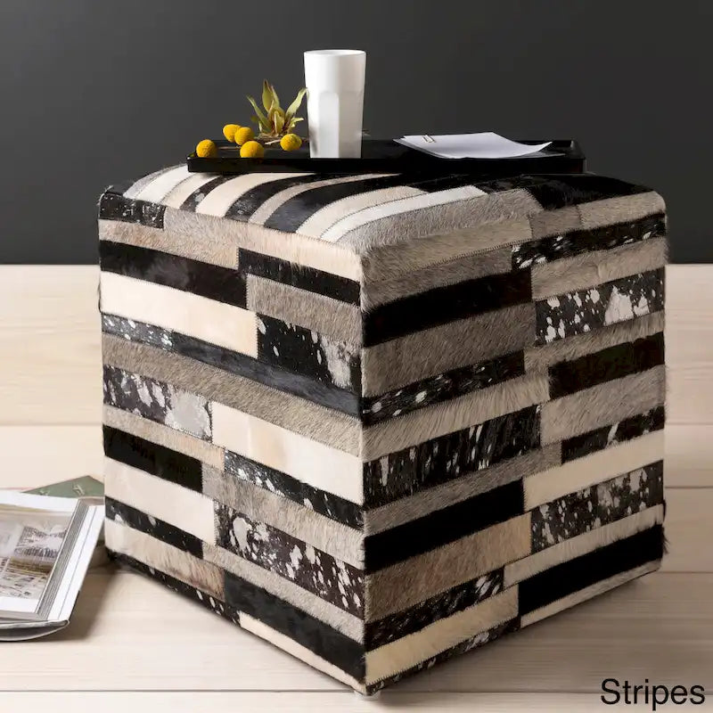 Pouf cube ottoman de 45 cm, revêtement cuir et peau de vache, dessus rembourré, côtés rigides, marron / chevrons / vache / pixels / blocs / damiers / losanges / rayures, usage 1 personne