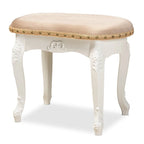 Ottoman de coiffeuse, style provençal, revêtement en velours polyester, rembourrage en mousse, garniture de clous en laiton, ornements floraux, sans dossier, sable / blanc / or, pour 1 personne