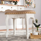 Ottoman de coiffeuse, style provençal, revêtement en velours polyester, rembourrage en mousse, garniture de clous en laiton, ornements floraux, sans dossier, sable / blanc / or, pour 1 personne