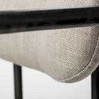 Fauteuil de salle à manger, dossier ouvert, revêtement tissu, cadre en métal noir mat, aucun assemblage requis, beige et gris fusil, 1 personne