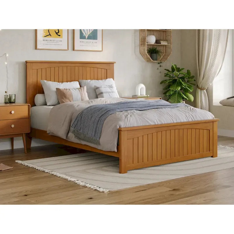 Lit plateforme profil bas, tête de lit à panneaux rainurés, pied de lit assorti, lattes en bois, 2 ports USB, bois massif, couleur Toffee Clair, Twin XL, 1 personne