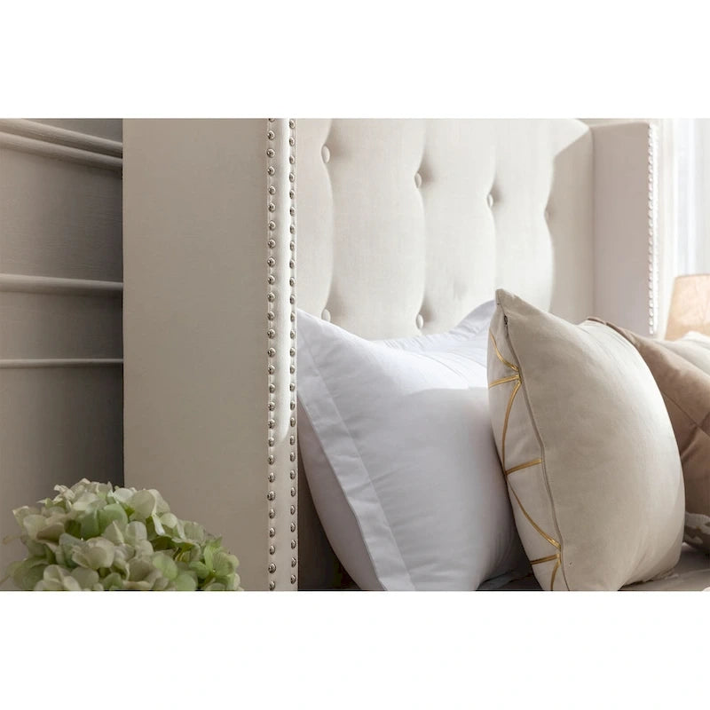 Lit double rembourré, tête de lit à oreilles, capitonné, garniture cloutée, tissu velours, lattes en bois, bleu/ivoire, pour 2 personnes