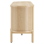 Meuble TV de 71 po, bords incurvés, détails cannelés, portes coulissantes, étagères ouvertes, gestion des câbles, bois d'hévéa et MDF, chêne, utilisation par 1 personne